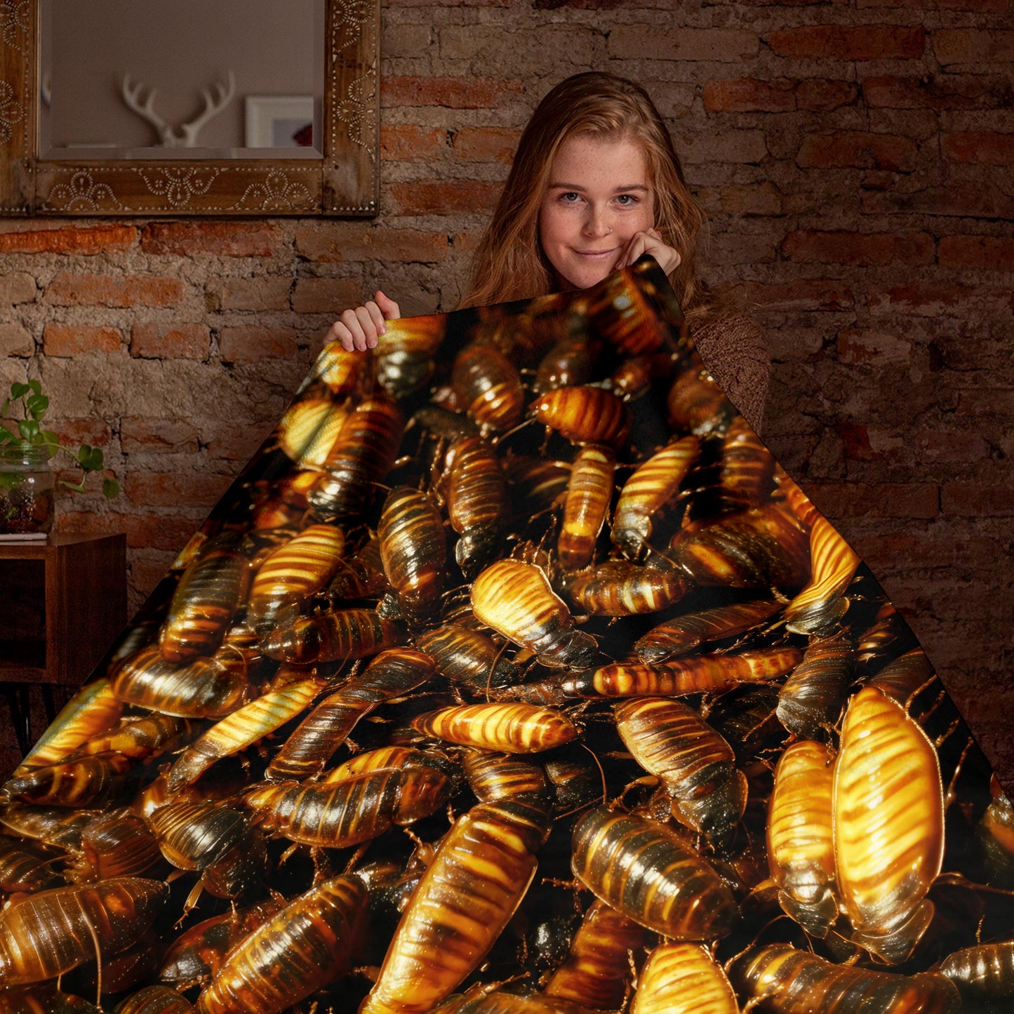 Netecom Madagascan Hissing Cockroach Blanket, Ultra Soft Warm Throw Blanket for Couch, Bed or Sofa, Insect Lover Gift, Birthday Gifts Men Women, Present for Halloween, Graduation
