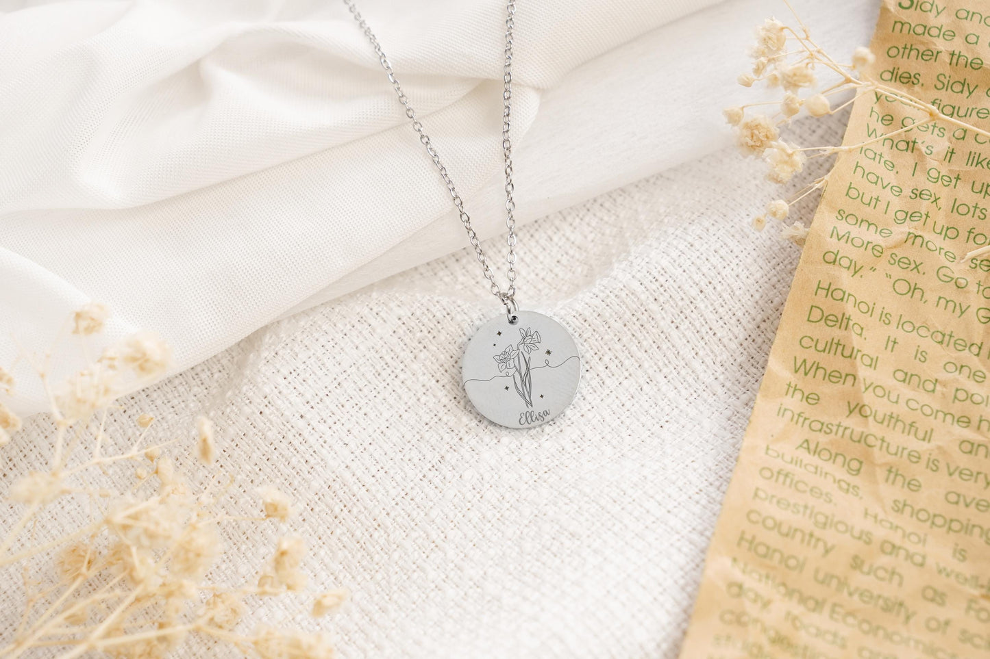 Netecom Birth Flower Necklace for Women, Meaningful Jewelry Gift for Mom Grandma Friend