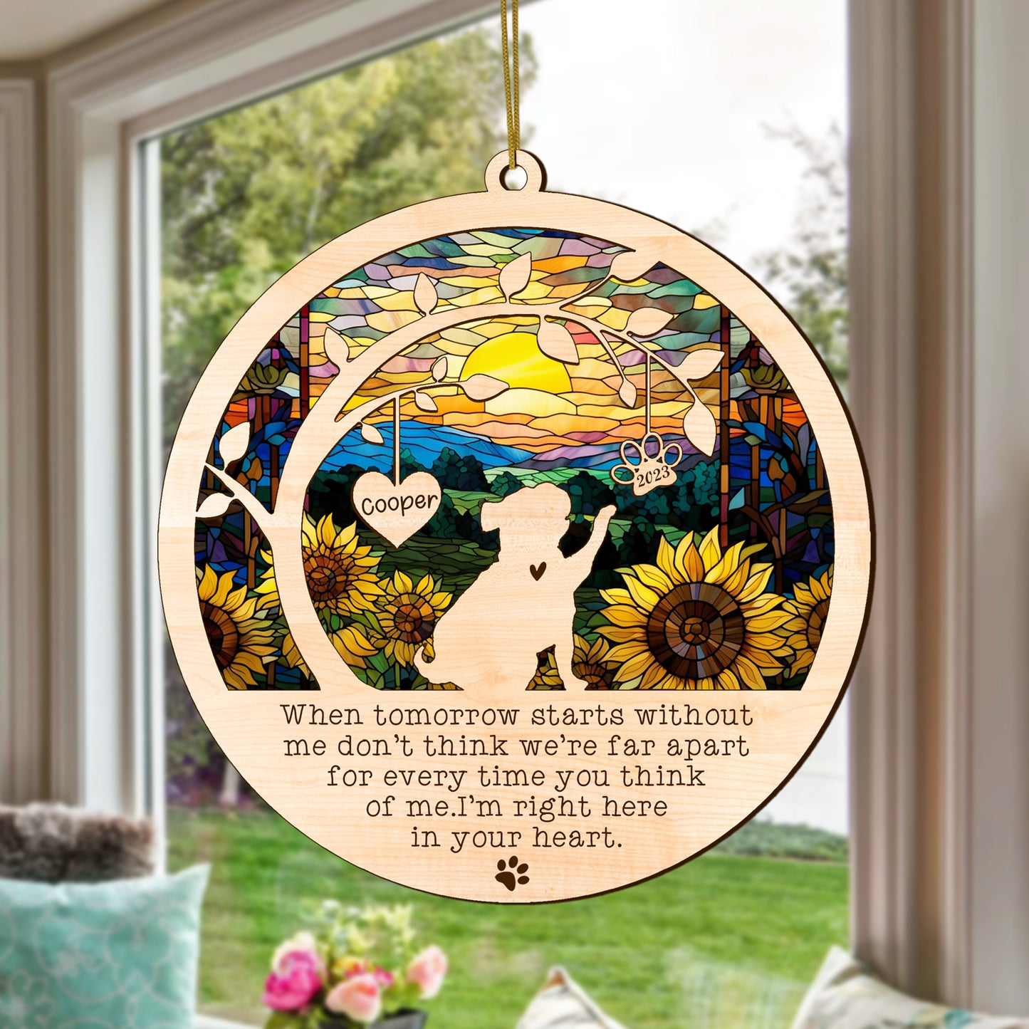 Netecom Pug Dog Memorial Suncatcher, Personalized with Name Date Pug Dog Breeds Suncatcher, Pet Loss Suncatcher, Bereavement Gift Dog Memorial Ornament Loss of Pet Sympathy Gift Dog Lovers