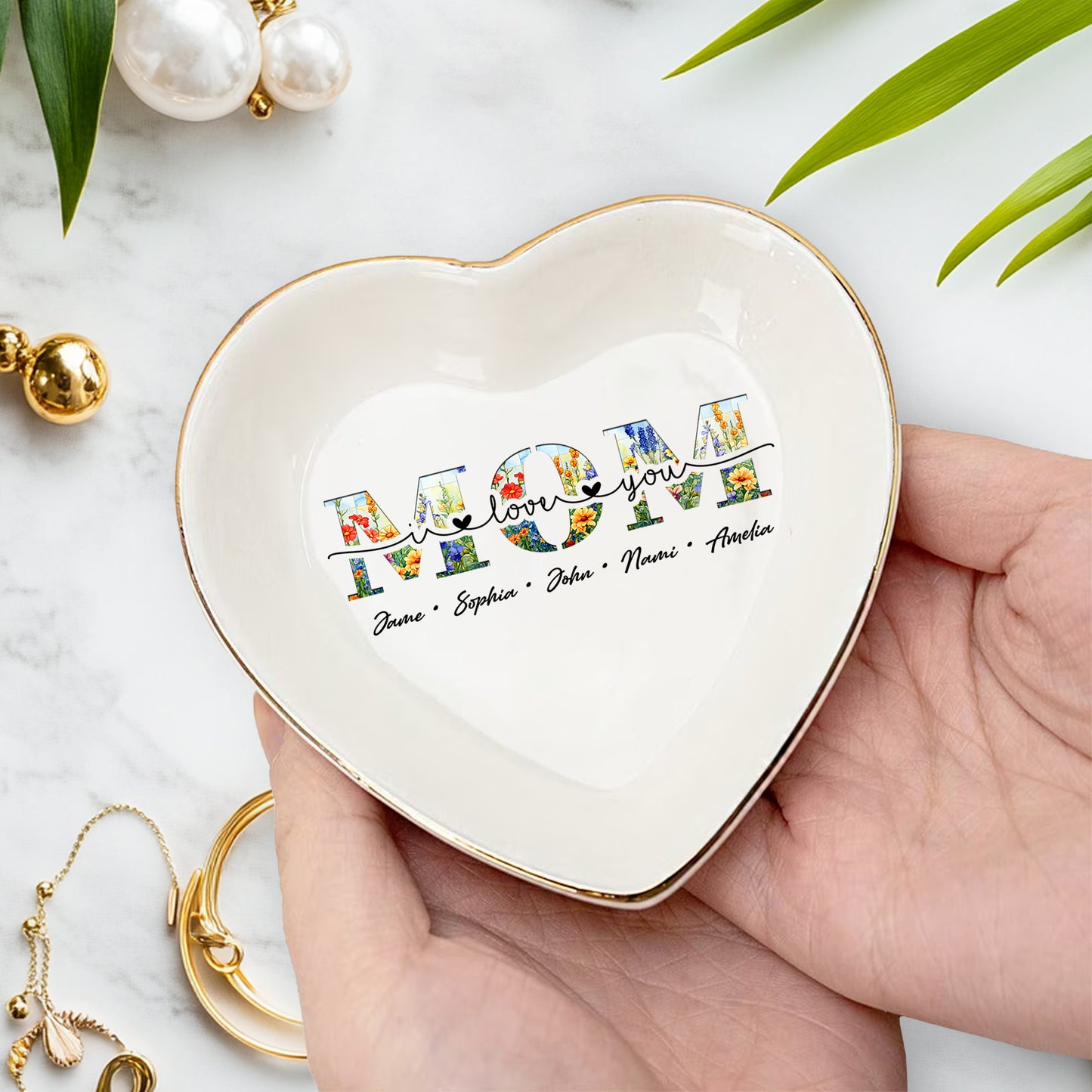 Netecom Floral "MOM" Ceramic Ring Dish with Custom Names, Heartfelt Gift for Mother's Day & Family Celebrations.