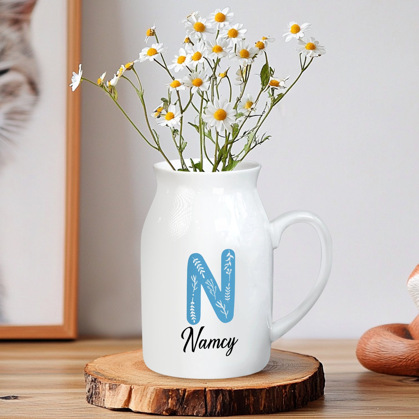 Netecom Customized Floral Ceramic Jug Vase with Gold Letter and Name, Perfect Gift for Valentine’s Day, Wedding, or Birthday Celebration
