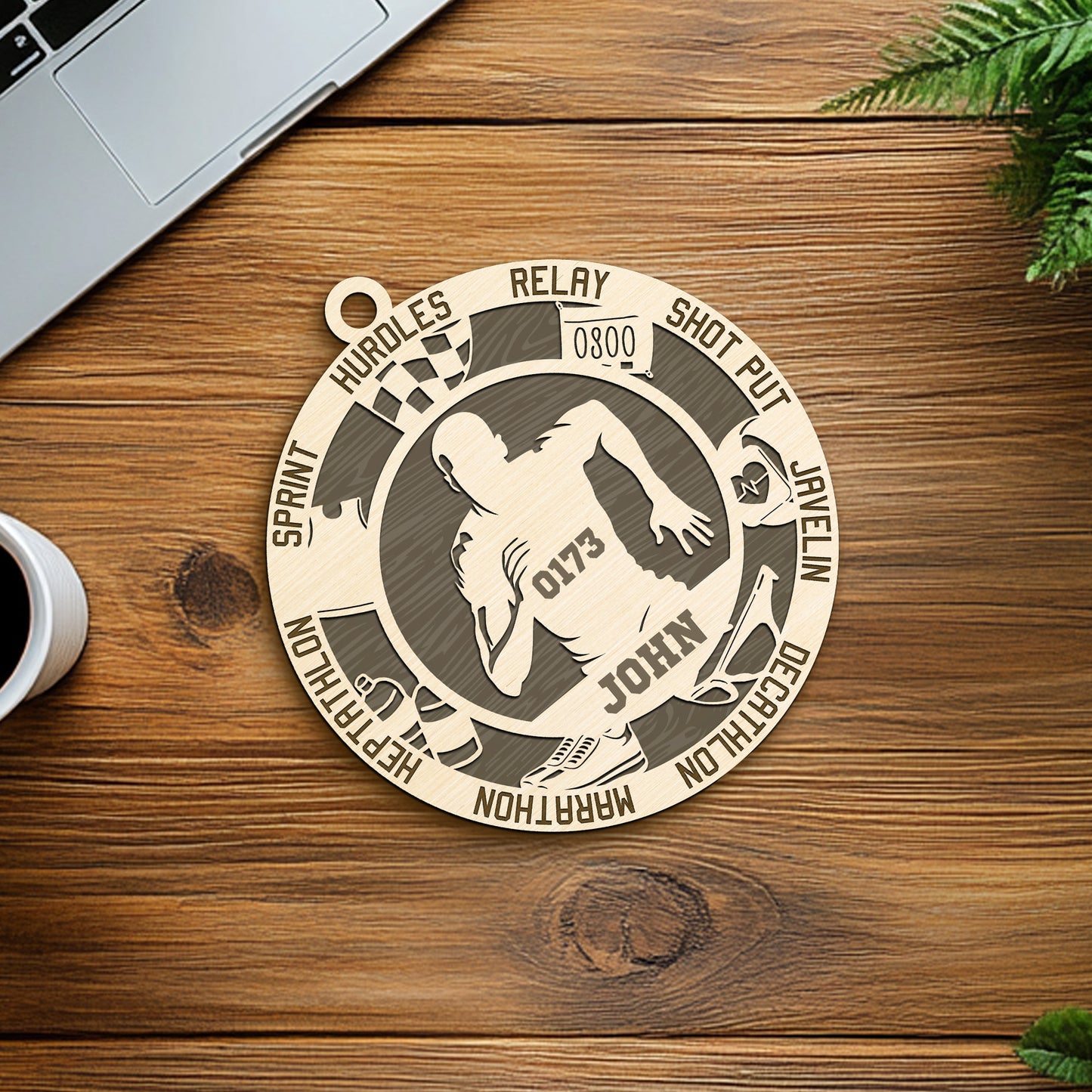Netecom Track & Field Player Ornament – Personalized Wooden Decoration with Name & Athletic Terms