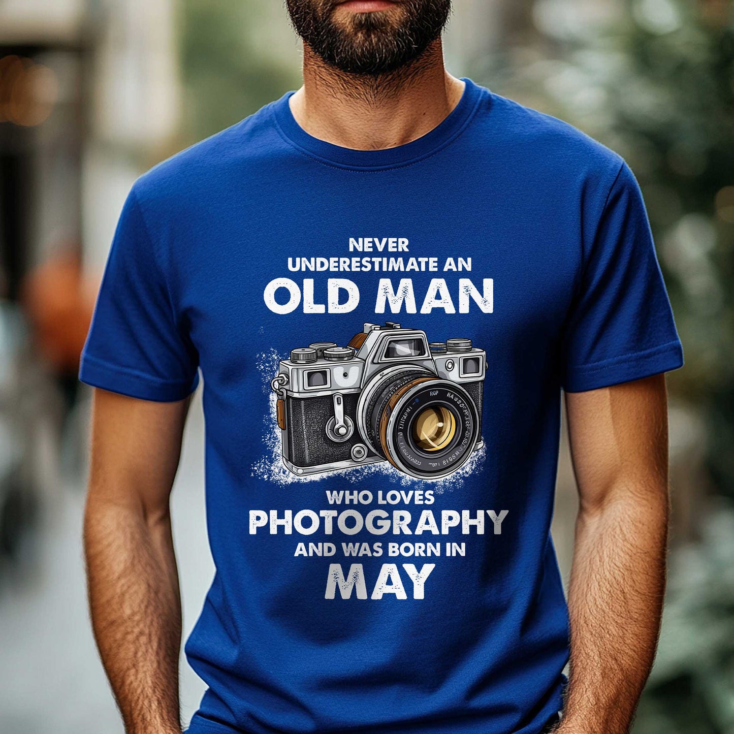 Netecom Never Underestimate an Old Man Who Loves Photography T-Shirt, Funny Birthday Shirt for Men, Perfect Gift for May Birthday