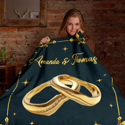 Netecom Personalized Wedding Anniversary Blanket for Couple, Custom Name and Year Throw Blanket with Gold Rings for Couch, Bed or Sofa, Romantic Gift for Husband & Wife, Engagement or Valentine’s Day