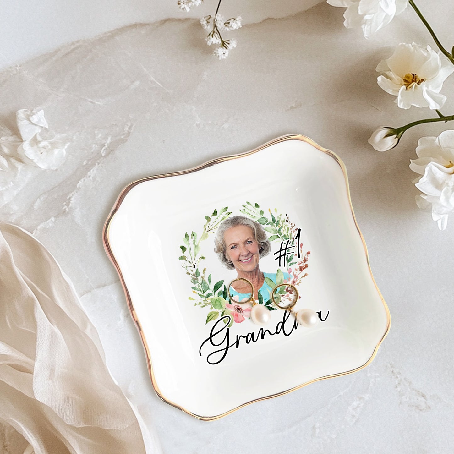 Netecom Personalized Birth Month Flower Jewelry Tray, Custom Name Ceramic Ring Dish, Elegant Gift for Mother’s Day, Bridesmaids, or Birthday