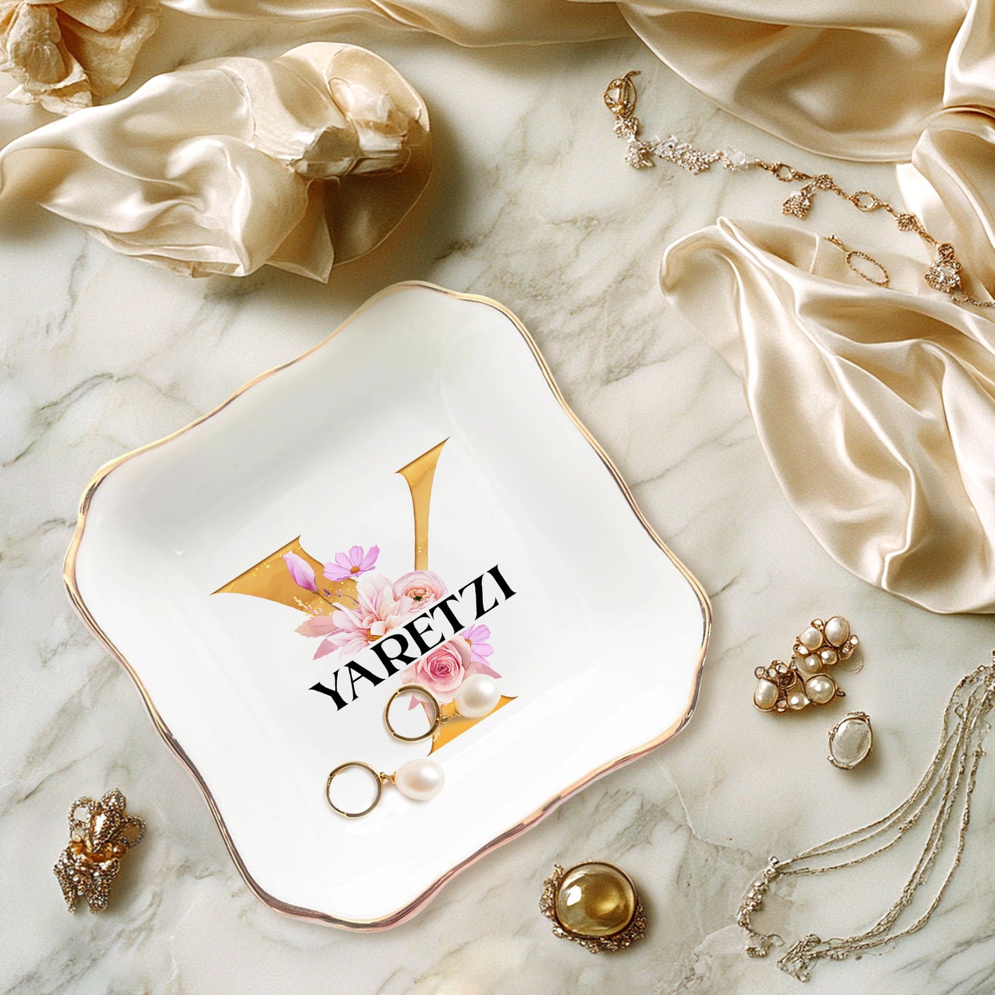 Netecom Customizable Jewelry Tray with Initials and Floral Design, Personalized Ceramic Tray for Home Decor or Family Gifts