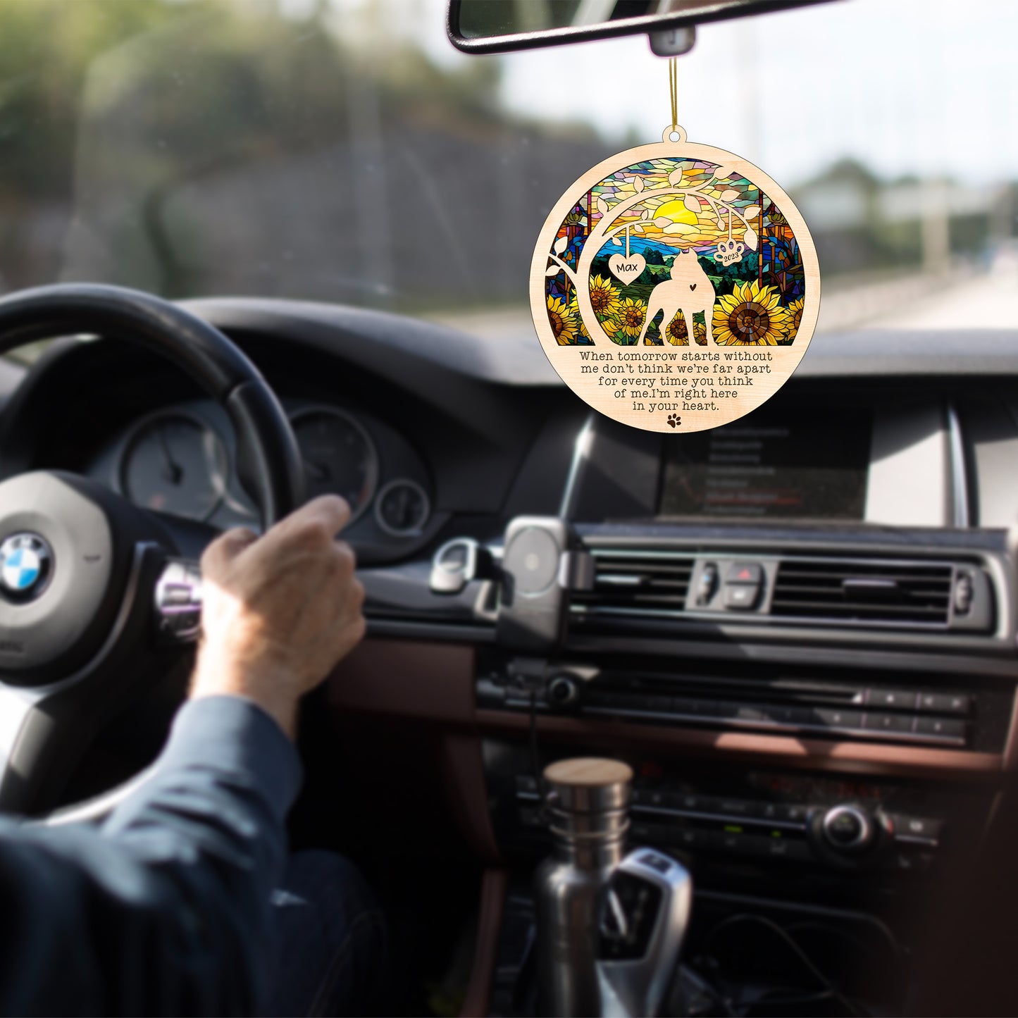 Netecom Personalized American Staffordshire Terrier Dog Memorial Suncatcher, Christmas Ornament with Name Date, Pet Loss Sun Catcher, Dog Memorial Ornament, Bereavement Sympathy Gift for Dog Lovers