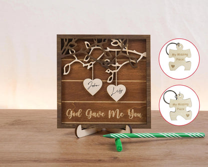 Netecom Personalized Couple Wooden Sign Custom Names Wood Frame Anniversary Wedding Gift Romantic Home Decor for Couples