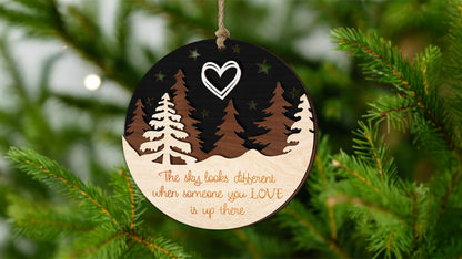 Netecom Merry Christmas Memorial Ornament Set – The Sky Looks Different When Someone You Love Is Up There Gift Box