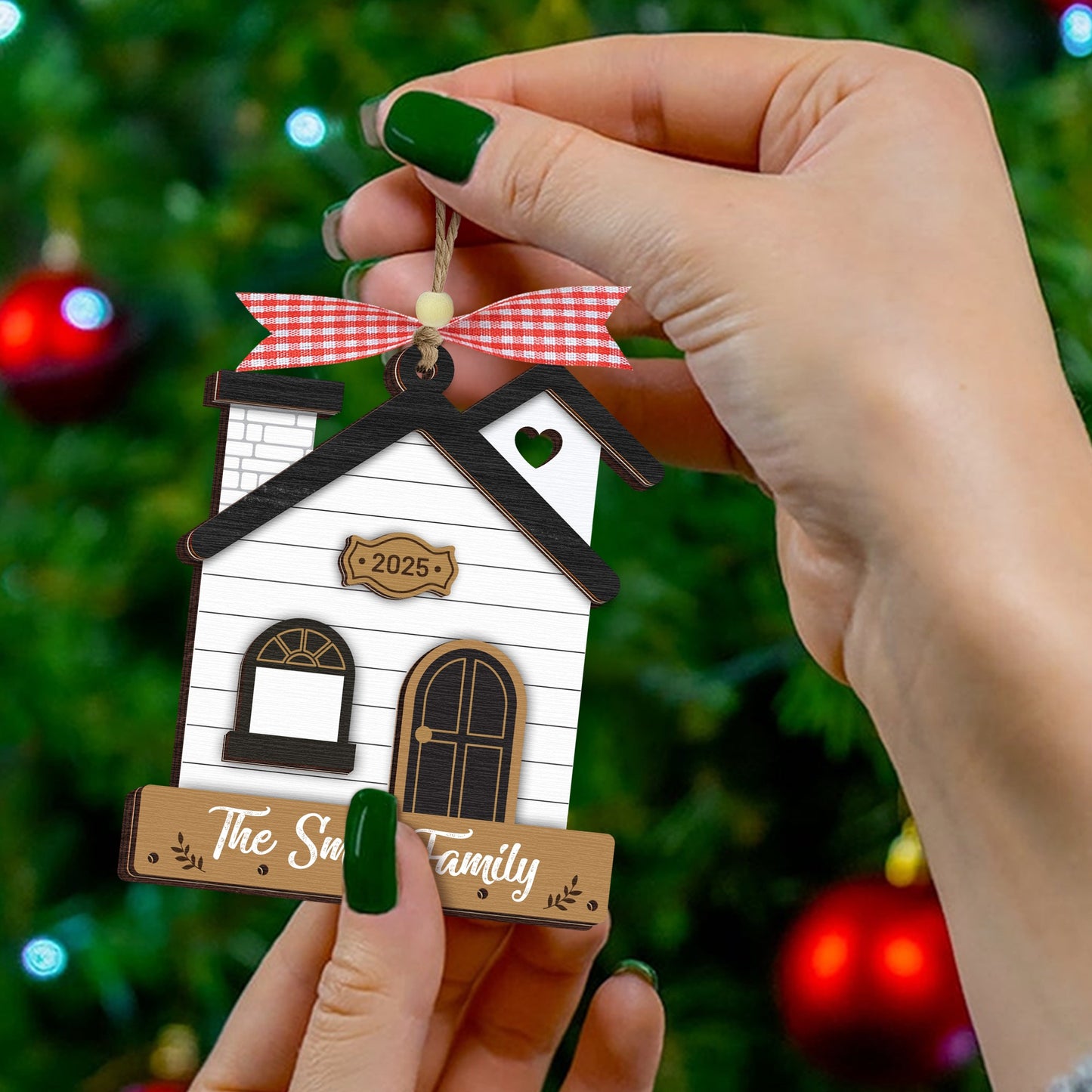 Netecom Christmas Ornaments 2025, Family Stockings Ornament for Christmas – Personalized Wooden House Ornament with Names & Gift Box