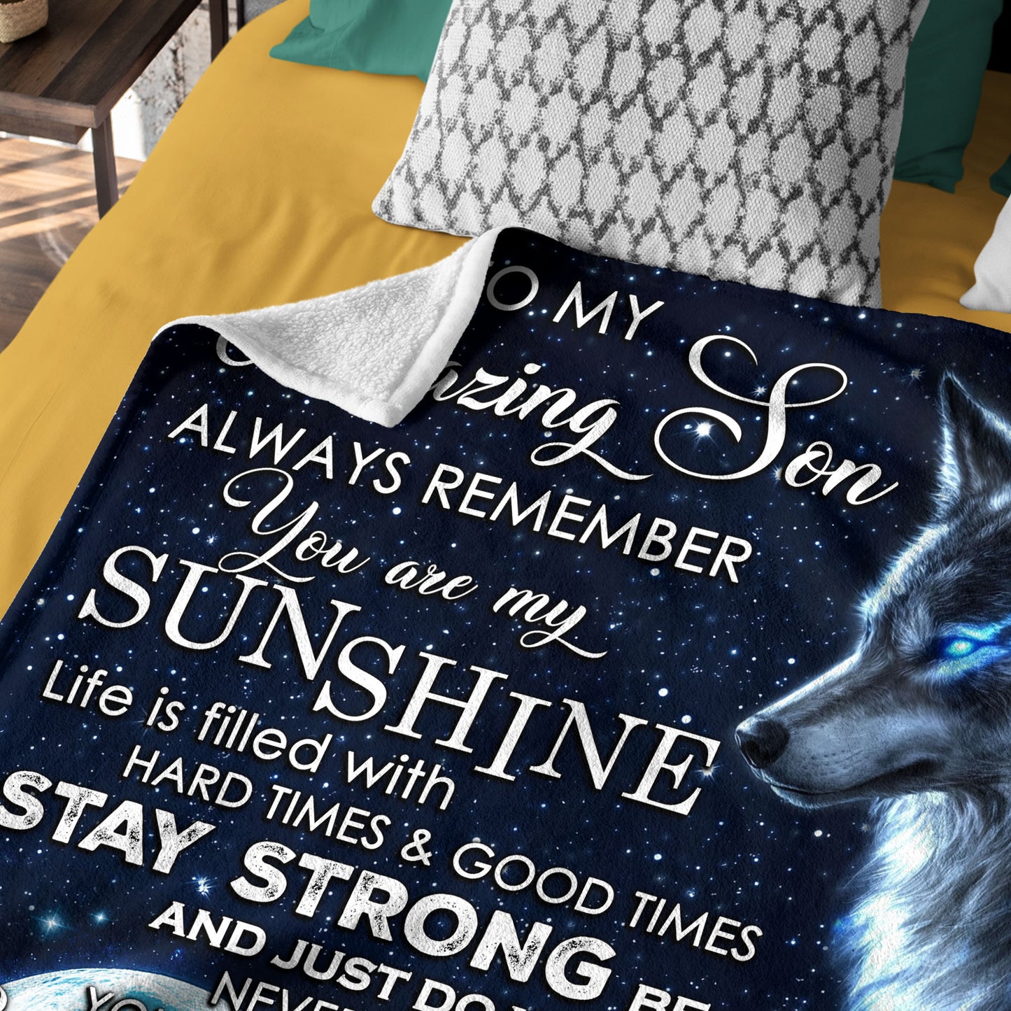 Netecom Personalized Wolf To My Amazing Son Blanket from Mom, Custom Moon and Wolf Throw Blanket for Couch, Bed or Sofa, Ultra Soft Warm Gift for Son’s Birthday, Anniversary and Christmas